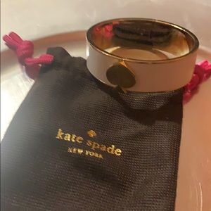 Kate Spade ♠️ bracelet NWOT beautiful ♠️ in front